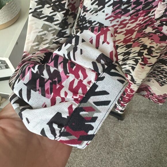 Karl Lagerfeld Paris Houndstooth-Print Chiffon Top Blouse Sz M Office Career - Picture 3 of 9